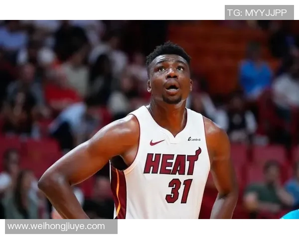 足球球星ACL伤病对职业生涯的影响与恢复挑战分析