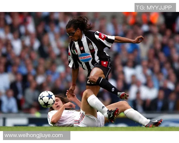 足球球星女友大盘点 揭秘这些美女背后的故事与秘密